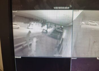 Ore 3,05, furto al Conad: i ladri forzano serranda e porta e arraffano i soldi dalle casse