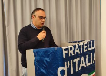 Congresso di FdI, Suriani: «C’è una parte di centrodestra che fa la politica dei due forni»