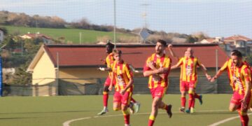 Cesario, caccia al record assoluto di gol in Eccellenza: «Altri gol per trascinare il Giulianova in Serie D»