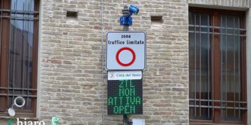 Luce verde: Ztl aperte dalle 8 alle 20. Restano le Apu. Ecco cosa cambia