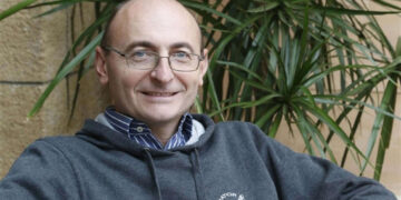 Don Bruno Bignami a Castiglione Messer Marino presenta “Dare un’anima alla politica”