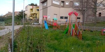 Scerni, la manutenzione fa discutere. Il Comune: «Sempre fatta. I “cittadini solerti” diano una mano»