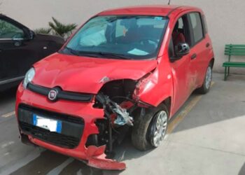 Fiat Panda rubata a Vasto viene ritrovata semidistrutta a San Severo