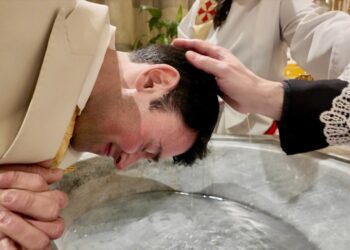 Dalla Spagna con l’Erasmus, decide di trasferirsi a Vasto: Adrian ha ricevuto il battesimo