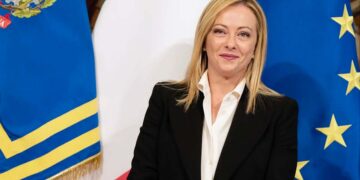 Giorgia Meloni in Abruzzo per l’attracco della nave “Vespucci” a Ortona. Marsilio: «Giornata storica»