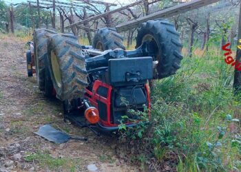 Trattore si ribalta, agricoltore di Casalbordino muore tra i campi a Villalfonsina
