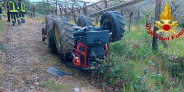Trattore si ribalta, agricoltore di Casalbordino muore tra i campi a Villalfonsina