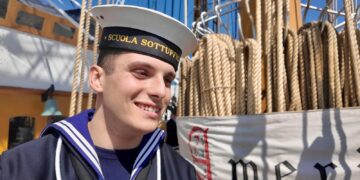 Valerio, 24 anni, allievo abruzzese imbarcato sulla nave scuola Vespucci: «È un grande amore»