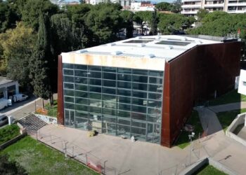 Il nuovo teatro verso l’apertura e la definitiva riabilitazione dopo 18 anni dalla prima pietra