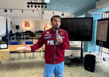 Pino Maddaloni ai giovani del “G. Rossetti”: «Le medaglie della vita sono rispetto, impegno e sacrificio»