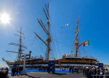 L’Amerigo Vespucci a Ortona: la prima giornata nelle foto di Costanzo D’Angelo