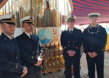 La nave scuola “Vespucci” a Ortona: inizia la tappa abruzzese del tour