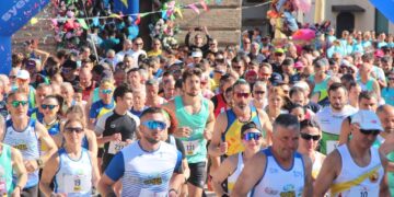 “La Diomedea” del 1° maggio soleggiata e numerosa: tra gli oltre 700 vincono Dell’Orefice e Palanza