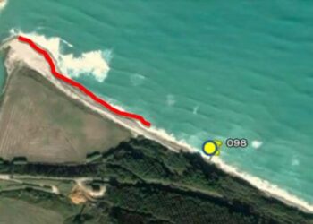 Divieto di balneazione in due punti della costa: enterococchi rilevati sono il triplo del consentito