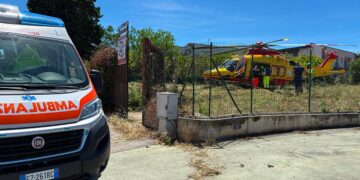 Studente ferito a un braccio mentre scavalca ringhiera, alunno del “Mattei” soccorso in eliambulanza