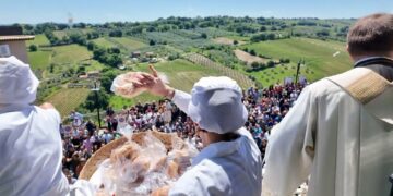 Ritorno alle origini per la festa di San Nicola: chi torna dall’Australia e chi dal Senato
