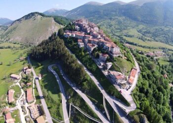“Un mondo a parte”, il sindaco di Opi il 16 maggio alla Scuola dei piccoli comuni