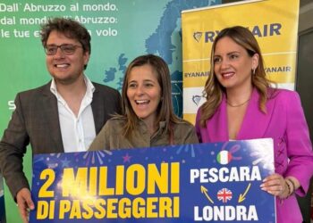 Ryanair festeggia i 2 milioni di passeggeri sulla rotta Pescara-Londra
