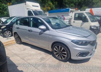 Auto soccorsa in A14 per un guasto: la polizia scopre che è stata rubata