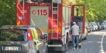 Tragedia Pennapiedimonte, morti due vigili del fuoco. Innalzamento acque, sospeso recupero corpi