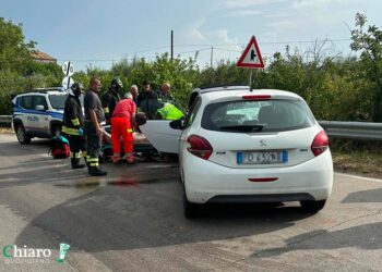 Due feriti in uno scontro frontale sulla strada provinciale San Lorenzo