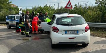 Due feriti in uno scontro frontale sulla strada provinciale San Lorenzo
