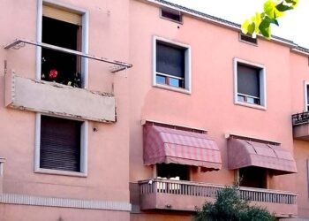 Balcone crolla durante il montaggio di una tenda, due feriti a Lanciano