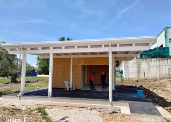 Sfregio al chiosco in apertura a San Salvo: ignoti danneggiano il pavimento durante la notte