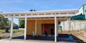 Sfregio al chiosco in apertura a San Salvo: ignoti danneggiano il pavimento durante la notte