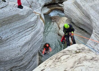 Trascinato dalla corrente, 35enne muore nel fiume Orta a Caramanico