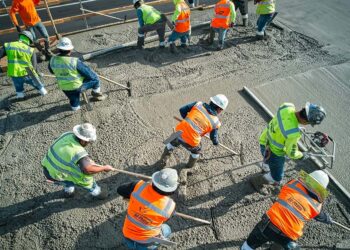 Emergenza caldo, fino al 31 agosto stop ai lavori in cantiere e in campagna dalle 12.30 alle 16
