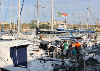 La Conchiglia ODV in barca per godersi il tramonto da Punta Aderci