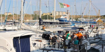 La Conchiglia ODV in barca per godersi il tramonto da Punta Aderci