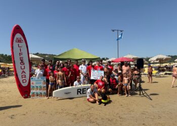 Colpi di calore e annegamento: esercitazioni in spiaggia nella Giornata nazionale del salvamento