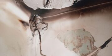 «Le fiamme si stavano avvicinando alla caldaia, i pompieri volontari hanno salvato la mia casa»