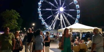 Il nuovo lungomare resta vietato alle bici, «È un giardino, per questo è aperto solo ai pedoni»