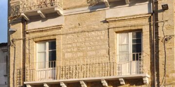 «Stravolgimento e degrado inarrestabile nel centro di San Salvo. Palazzo Di Iorio, cosa vogliamo farne?»