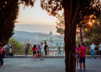 A Lentella il secondo Totem Festival: il 26 luglio Il Mago del Gelato, Marianne Mirage e Gioia Lucia