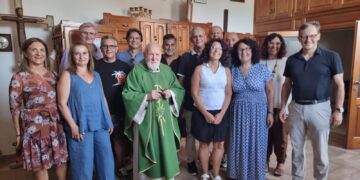 La reunion a 40 anni dal diploma: «Un giorno speciale nel ricordo di Luciano Luongo»