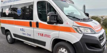 Malore mentre fa il bagno in mare, morto 86enne a San Salvo Marina
