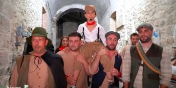 Riscoprire la propria storia: in centinaia a Furci per le vicende del brigante Pomponio