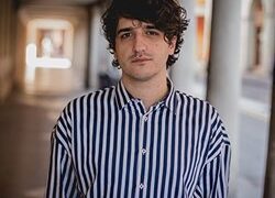 “Dove cadono le comete”: a Scrittori in piazza Vito Di Battista e il suo romanzo ambientato in Abruzzo