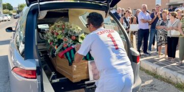 Da “Perdere l’amore” ad “Arrivederci”: Vasto saluta il Capitano