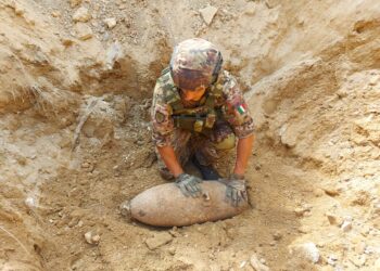 Bomba d’aereo britannica rinvenuta a Tollo, rimossa e fatta brillare in una cava