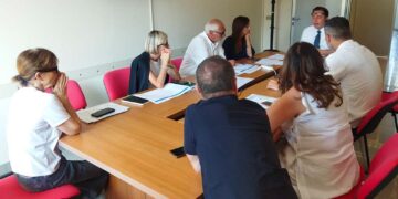 Caso-farmaci, Asl e Verì replicano: «Le cure non sono negate, né a rischio»