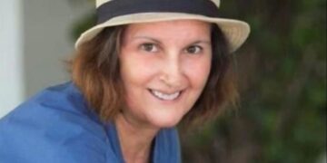 Commozione per la prematura scomparsa di Patrizia Sacramone: «Sorriso e passione per il lavoro»