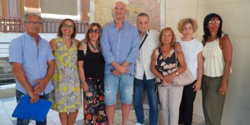 SS16, residenti e turisti ricevuti in Comune: si cercano soluzioni immediate. L’Anas non si presenta