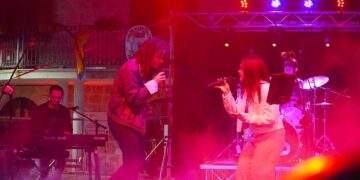 Lentella, sul palco Lorenza Carmen e Riccardo Crisante: emozione per il concerto che ha chiuso le feste