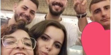 Gli amici di Kevin: «Anche a mille miglia eri sempre presente. Ci hai contagiato con leggerezza e bontà»