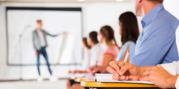 Formazione permanente delle aziende abruzzesi, via libera alla graduatoria: risorse per 9,5 milioni